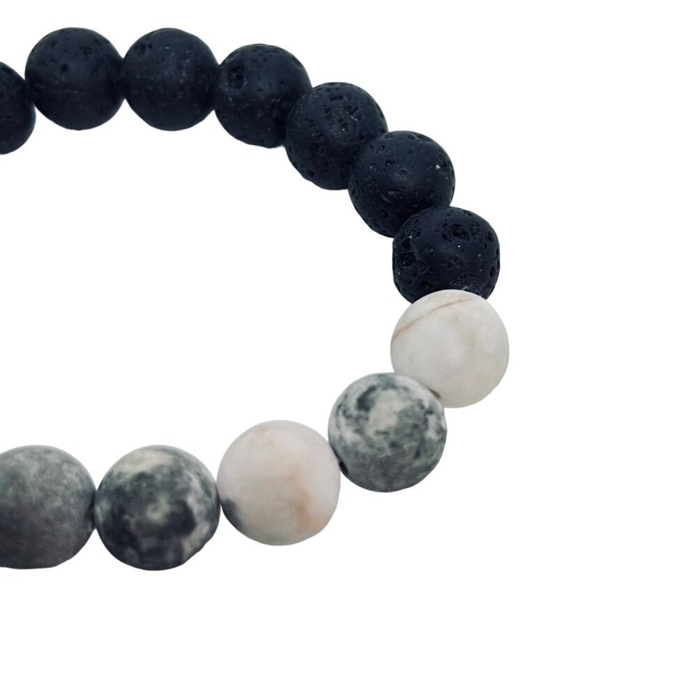 Vintage Lava Rock And Howlite Beaded Stretch Bracelet (5494) - Picture 3 of 4